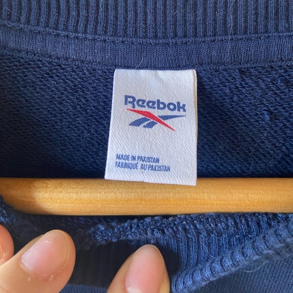 Reebok navy blue crewneck sweatshirt - Picture 6 of 8